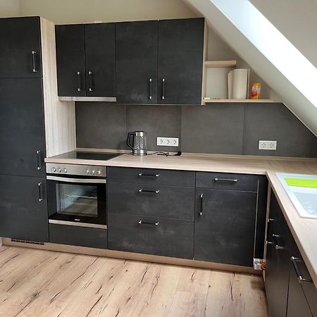 Luxus Lindenhof Apartments -Ferienwohnungen In Friesland An Der Nordsee Am Naturschutzgebiet Urwald Neuenburg  Kamer foto
