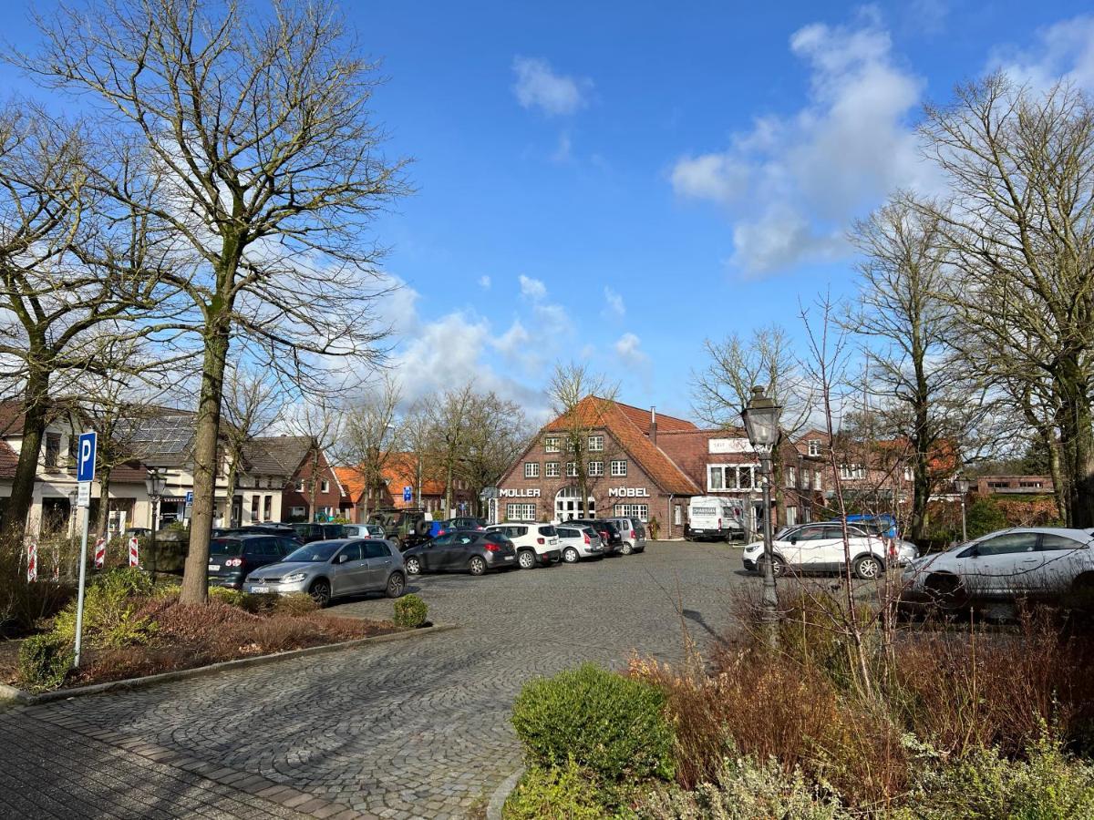 Luxus Lindenhof Apartments -Ferienwohnungen In Friesland An Der Nordsee Am Naturschutzgebiet Urwald Neuenburg  Kamer foto